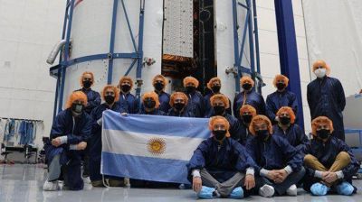 El satlite argentino SAOCOM 1B se aproxima al despegue