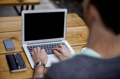 El trabajo virtual: entre padecerlo y sacarle provecho
