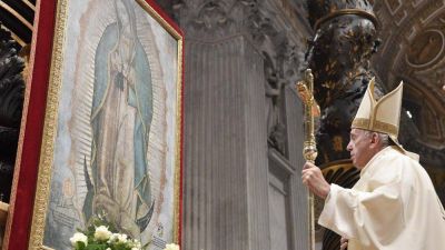 El Papa Francisco: liberar la figura de Mar�a de la influencia de las mafias