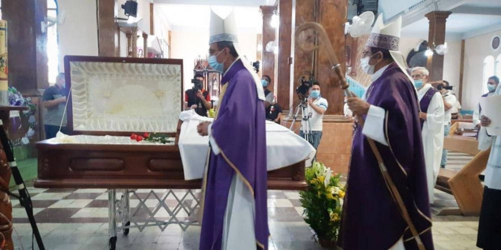 Quin ser el prximo sacerdote en ser asesinado en El Salvador?