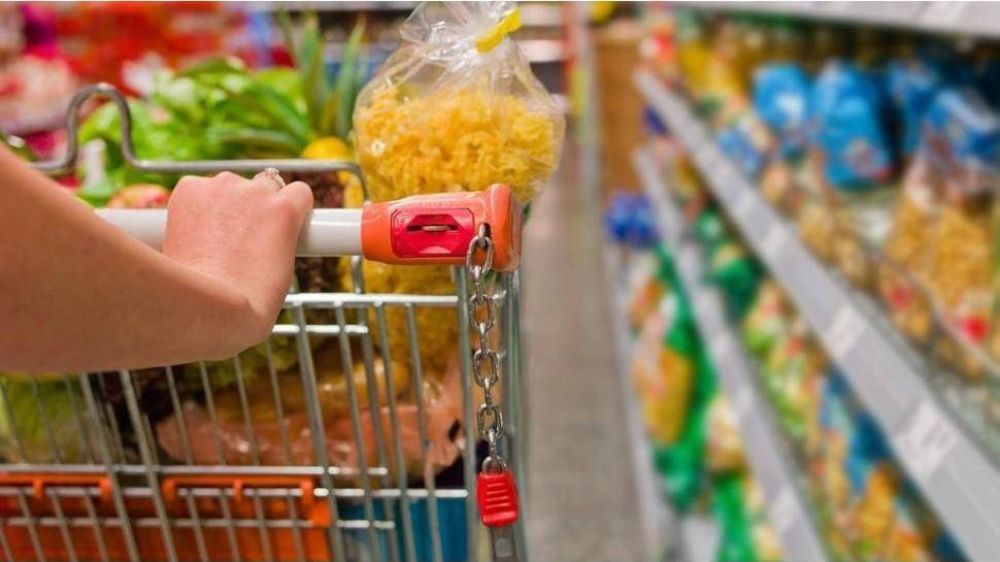La canasta bsica subi 1,6% en julio y una familia tipo necesit $44.521 para no ser pobre