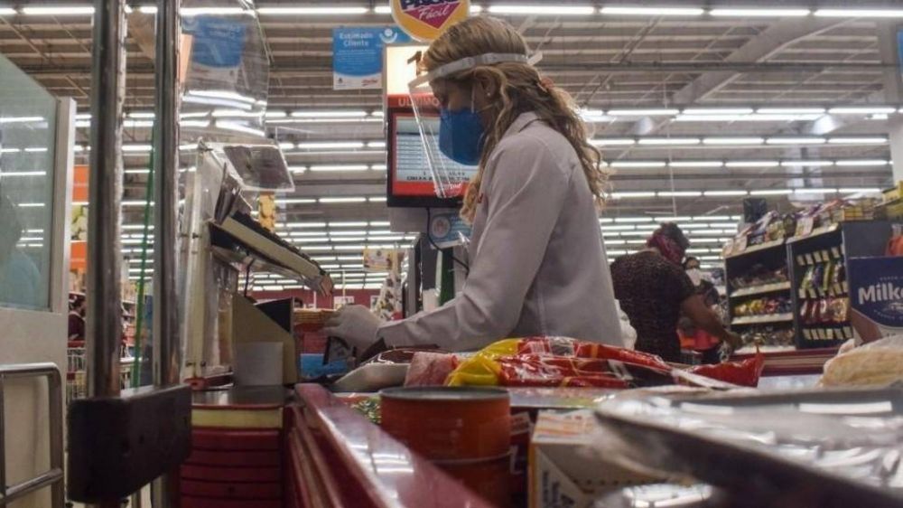 Las ventas en los supermercados cayeron 1,5% en junio