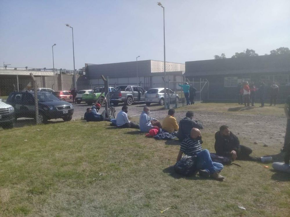Trabajadores acusan a Molinos de querer aumentar la producci�n sin respetar protocolos y paralizan La Salte�a