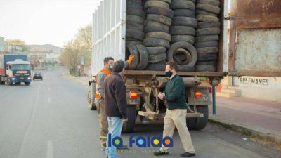 La Falda envi� hoy 800 neum�ticos para su reciclado