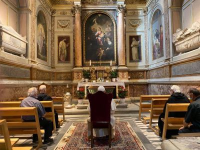 �Qu� pidi� el Papa ante la tumba de santa M�nica?