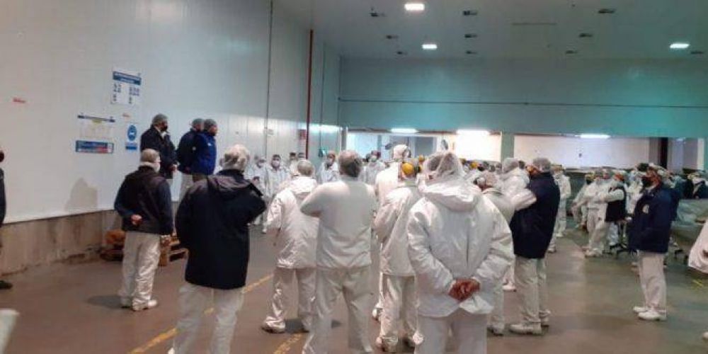 Trabajadores de La Salte�a en �estado de alerta� por intento de cambiar condiciones laborales
