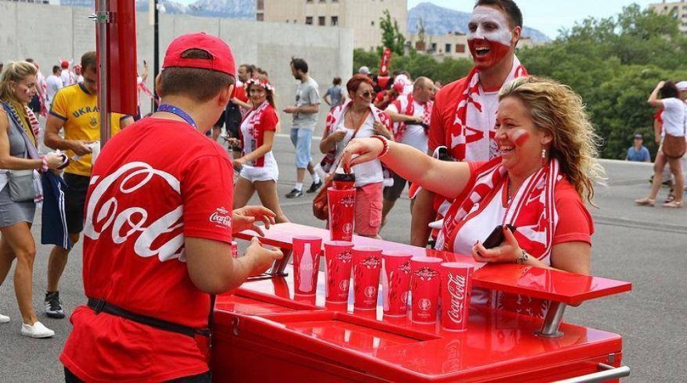 Coca-Cola anunci una reestructuracin con 4.000 retiros voluntarios