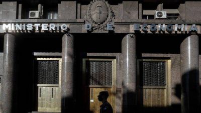 Un gobierno con dos caras: salida del default y acercamiento al FMI versus medidas que alejan a inversores