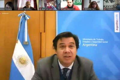 El reclamo salarial que incomod� a Claudio Moroni en un congreso sindical