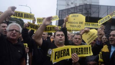 Uber da marcha atr�s y ahora dice que acepta a los taxistas 