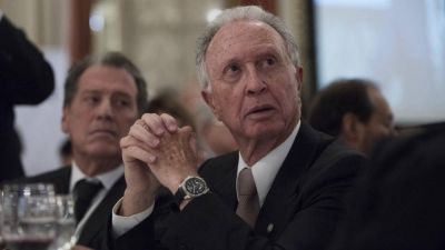 Banco de horas y eliminar la indemnizaci�n por despido, la reforma laboral que piden los empresarios