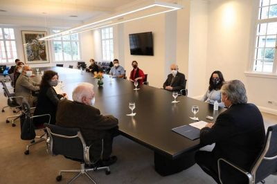 Despu�s de la dram�tica carta abierta, el presidente recibi� a los representantes de los m�dicos de terapia intensiva
