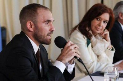 La otra reestructuraci�n de Guzm�n, abrazo a Cristina y suma de poder propio