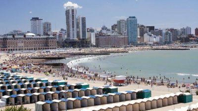�Habr� temporada de verano? Las estrategias que dise�an Axel Kicillof y los intendentes para habilitar el turismo en la costa