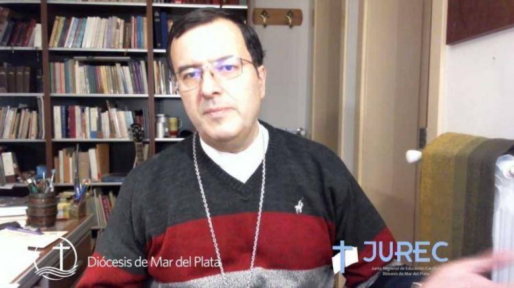 Mons. Mestre a educadores: 