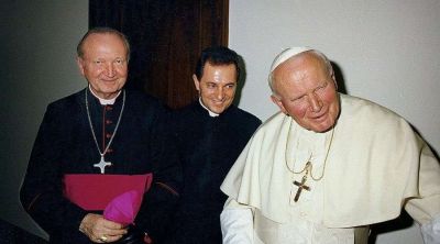 El Papa Francisco lamenta el fallecimiento del Cardenal amigo de San Juan Pablo II