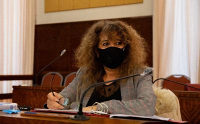 Una concejal afirma �es insostenible para miles de vecinos una cuarentena de 170 d�as�