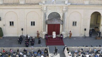El Papa: Garantizar ambientes seguros para la formaci�n de los j�venes