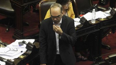 La oposici�n conden� la protesta policial en la Quinta de Olivos