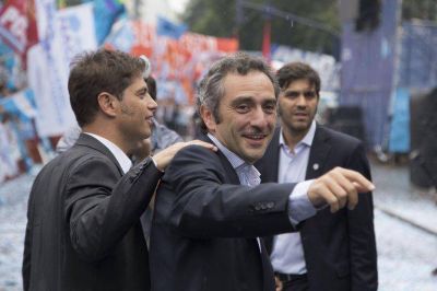 Toma de Guernica: Axel Kicillof trabaja a contrarreloj para ubicar a las 2.000 familias en predios municipales