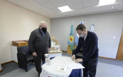 Fernando Gray y el doctor Romero firmaron un acuerdo de colaboraci�n
