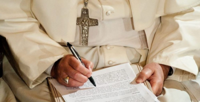 Vaticano: Es absurdo calificar de machista ttulo de prxima encclica