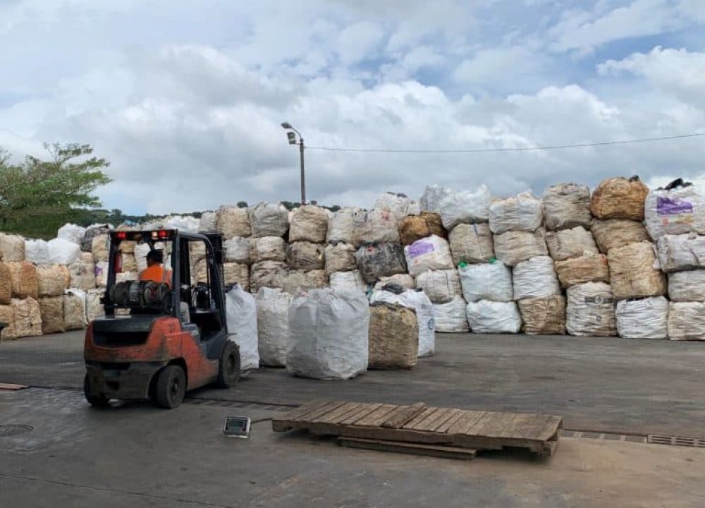 Alianza entre Coca-Cola FEMSA y Uber permite que consumidores enven sus botellas a reciclar