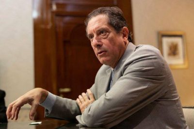 El Gobierno echa m�s le�a al fuego tras endurecer los controles cambiarios y avanza esta semana con el impuesto a la riqueza