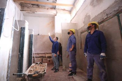 Fernando Gray recorri� obras y operativos y operativos en 9 de abril