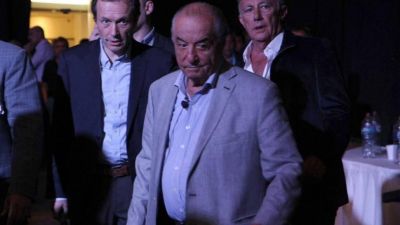 El Gobierno decidi� mediar en la discutida paritaria de Comercio y habr� audiencia tripartita