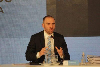 Guzm�n explica el proyecto de Presupuesto 2021 ante los diputados