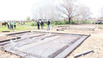 �Estamos avanzando�, Resalt� el intendente Echevarren sobre la construcci�n de viviendas