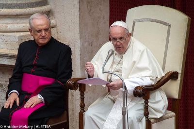 El Papa: Se escucha m�s a las grandes farmac�uticas que a m�dicos y enfermeras 