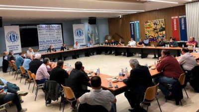 El Gobierno prorrog� los actuales mandatos en los sindicatos hasta 2021 y abri� la puerta para un acto por el D�a de la Lealtad Peronista