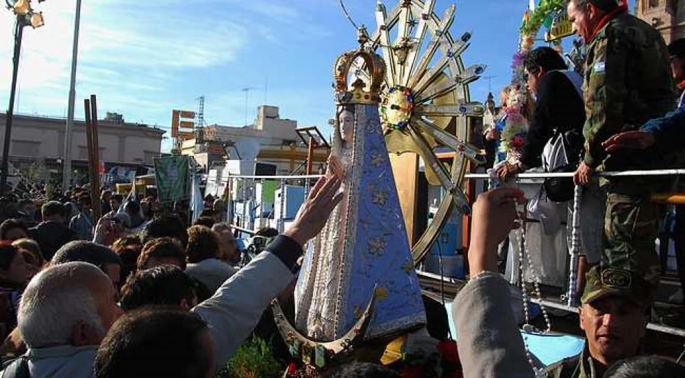 Peregrinacin a Lujn: Virtual y con la Virgen 
