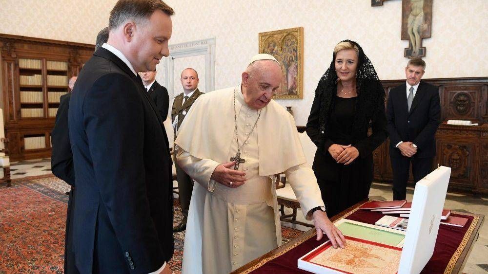El Papa recibi en audiencia al Presidente de Polonia