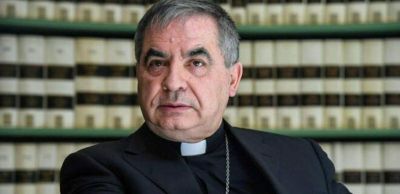 Becciu califica como �surrealista� que el Papa le haya pedido la renuncia