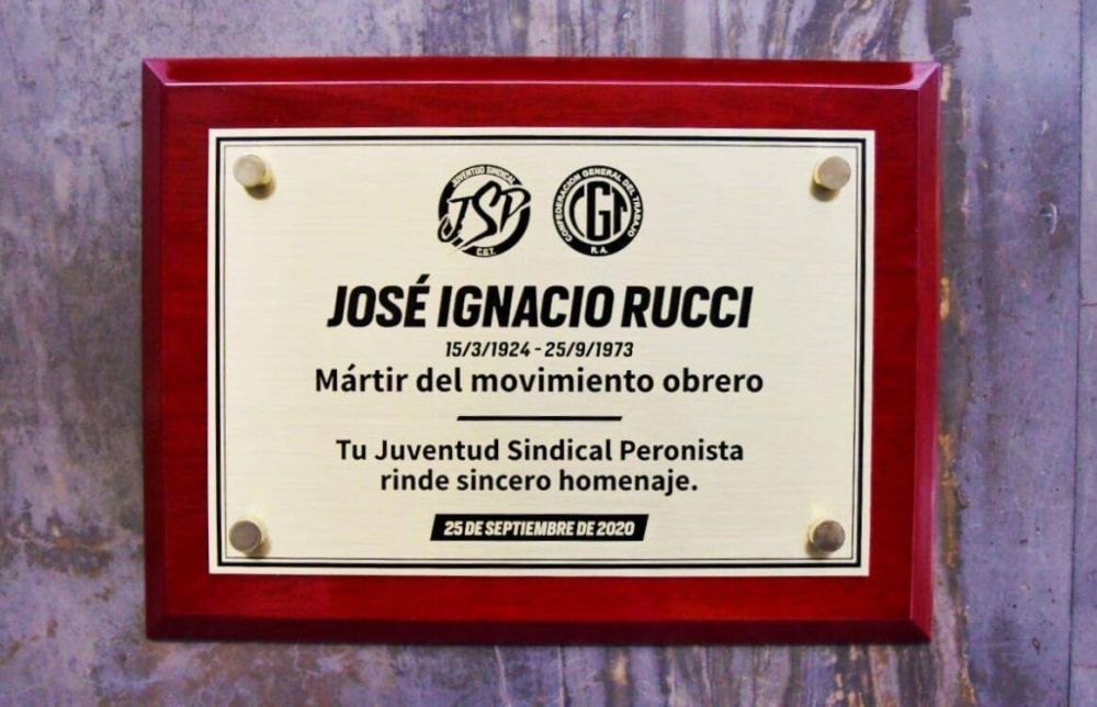 La Juventud Sindical CGT triplic el homenaje a Rucci y hasta particip el Padre Pepe