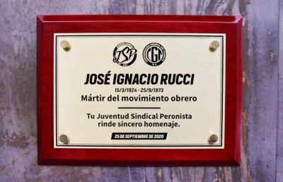 La Juventud Sindical CGT triplic� el homenaje a Rucci y hasta particip� el Padre Pepe