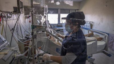 Otras 443 muertes y 12.969 contagios, mientras crecen los casos en varias provincias