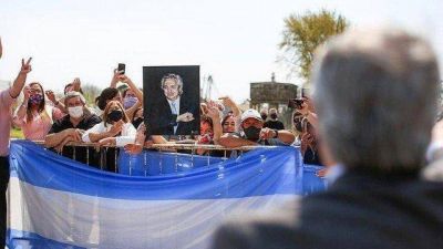El Gobierno levanta el tono y M�ximo Kirchner aparece como vocero pol�tico
