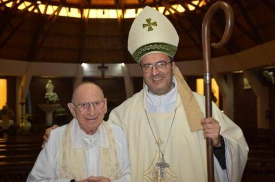 Dolor en la Iglesia Cat�lica: muri� por coronavirus el cura Miguel Al�