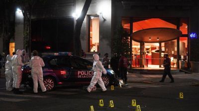 El Gobierno decret� un d�a de duelo nacional por el asesinato del polic�a Juan Pablo Rold�n en Palermo