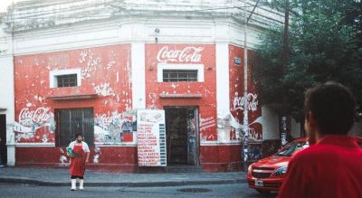 Coca Cola invertir� $ 770 millones en ayuda econ�mica a 25.000 quioscos y almacenes