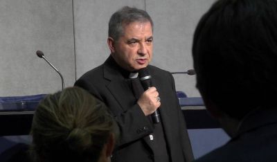 Explican las claves de la dimisi�n del cardenal Becciu: �Ya nadie es intocable en el Vaticano�