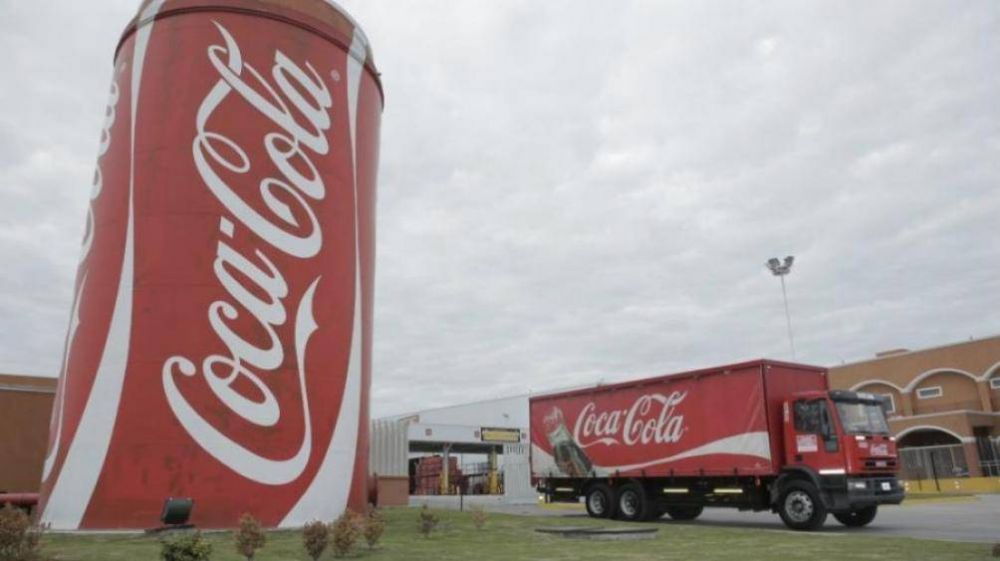Coca Cola ratifica la continuidad de sus operaciones en la Argentina