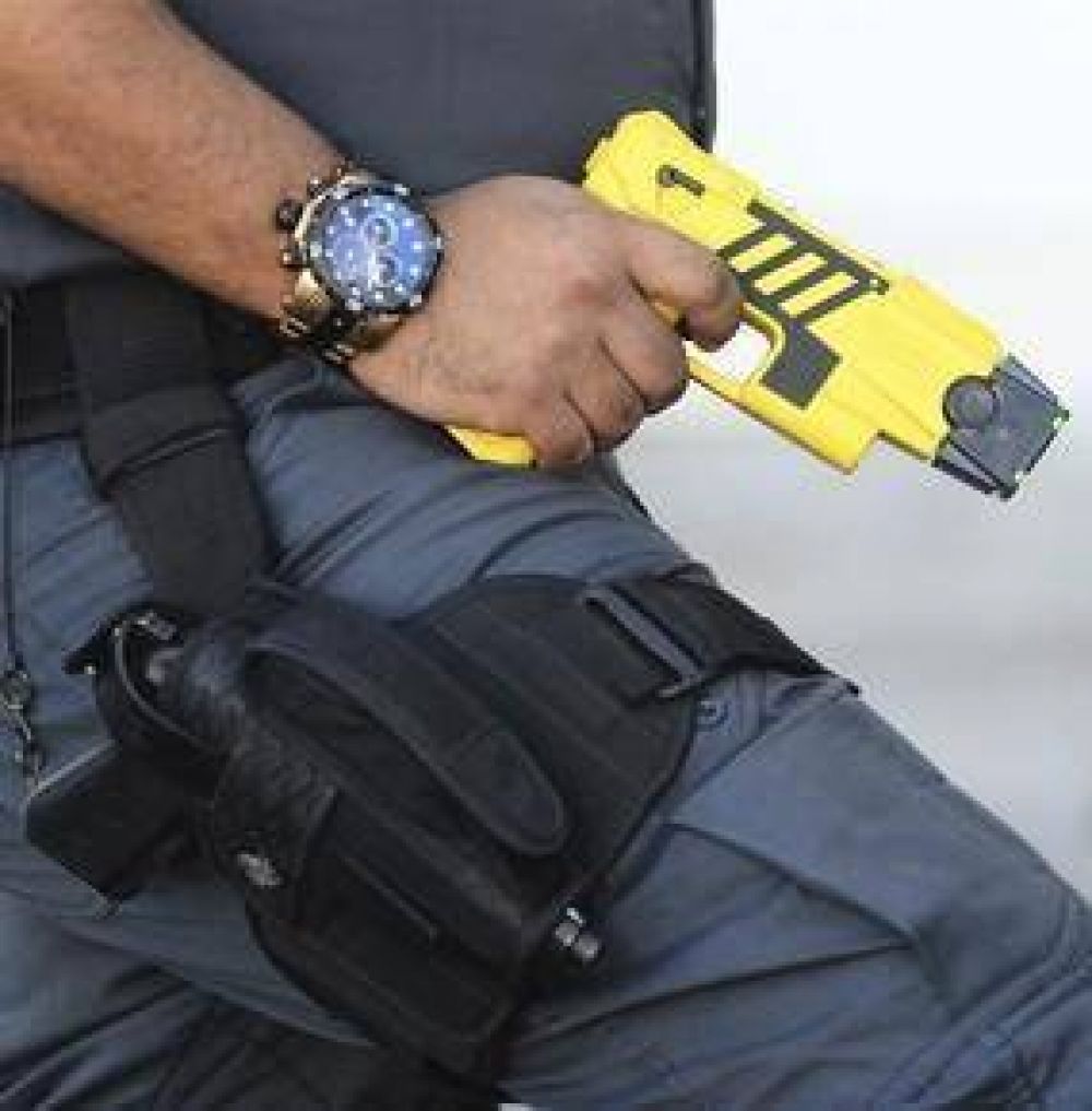 El Gobierno porteo afirma que adquirir 300 pistolas Taser