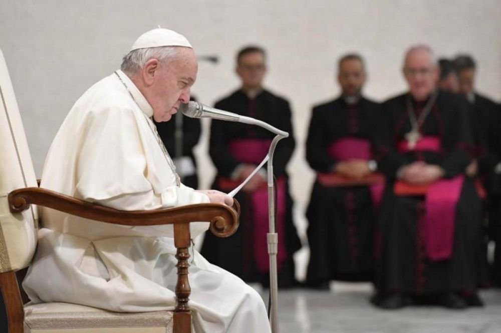 El Papa invita a reflexionar sobre cuestiones morales en medio de la pandemia