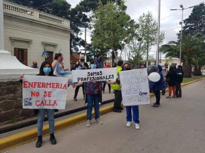 Personal de enfermer�a del hospital de San Vicente vuelve a protestar