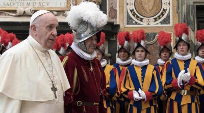 Papa Francisco a Guardia Suiza: No olviden que el Se�or est� siempre a su lado